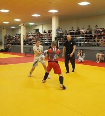У Дніпрі провели чемпіонат області зі змішаних єдиноборств