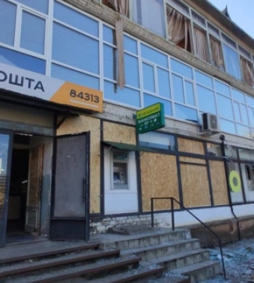 У Краматорську поновило роботу відділення Укрпошти, куди зранку поцілила ракета