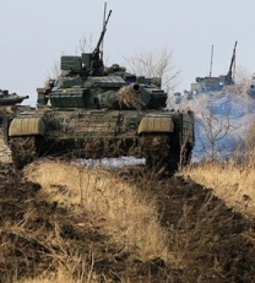 Российские военные активно строят новые укрепления на границе с Украиной: свежие карты боев