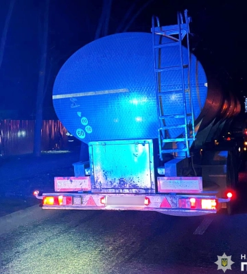 Поліція встановлює обставини ДТП у Миколаєві та особу загиблого в ній пішохода. ФОТО