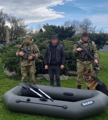 На Закарпатті шукають чоловіка, який тікав від прикордонників та втопився