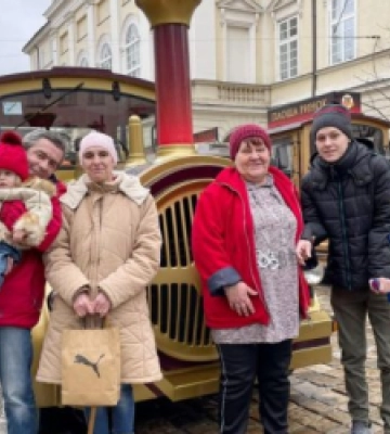 Для дітей із Бахмута, які лікуються від поранень у Львові, влаштували екскурсію містом