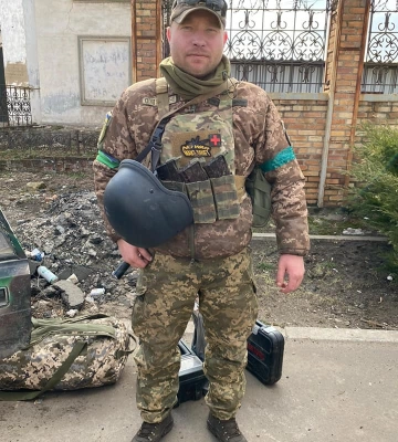 Водій-санітар 122 бригади тероборони з Одещини розповів про умови, в яких евакуює поранених бійців з Бахмута