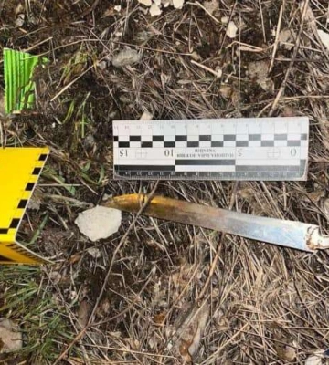 У Дніпрі чоловік вдарив ножем у живіт товарища та втік з міста злочину (ФОТО)