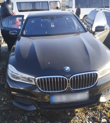 Сумські поліцейські затримали авто, що перебувало в розшуку