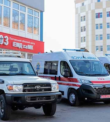 Медики Полтавщини отримали три сучасні автівки