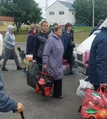 “Людей все більше”: евакуйованих із Харківщини відправлять на Житомирщину