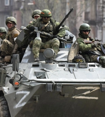Росія готується до кругової оборони Маріуполя: подробиці від ГУР