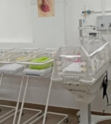 Благодійники з Латвії та Ірландії передали обладнання для Рівненського перинатального центру