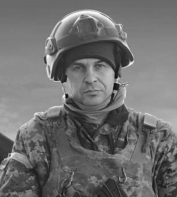 У Дергачівській громаді поховали воїна, який понад місяць вважався зниклим без вісті