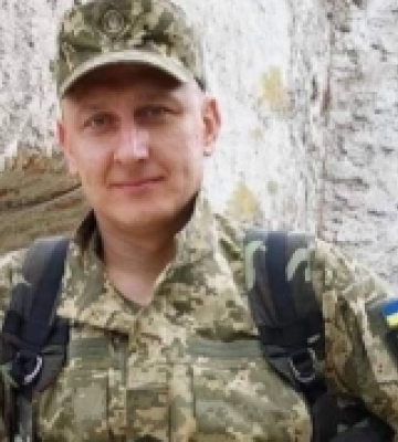 У Сарнах попрощались із воїном Сергієм Наконечним