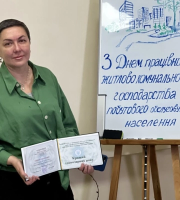Продовжують відновлювати міські системи: мер Дніпра вручив нагороди робітників тепломереж