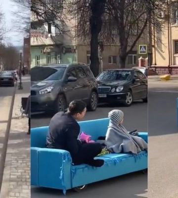 Самохідний диван: на Тернопільщині помічено незвичайний транспортний засіб