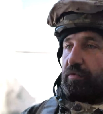 Десантник ВСУ под Бахмутом во время боя получил ранение в голову, но продолжил бой (видео)