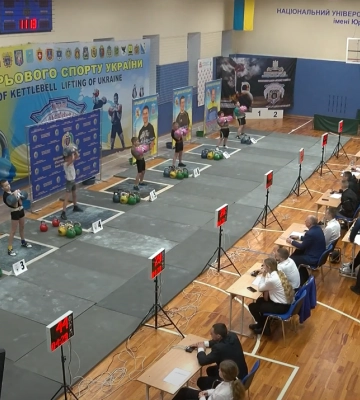 У Полтаві стартував Всеукраїнський чемпіонат з гирьового спорту серед юнаків та дівчат