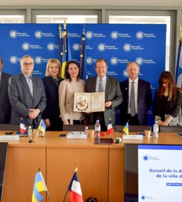 Париж виділив додаткові кошти на відновлення та розвиток Києва