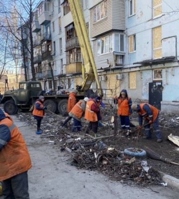 Рашисти вчергове атакували Запоріжжя: ракети були спрямовані на територію одного з житлових комплексів