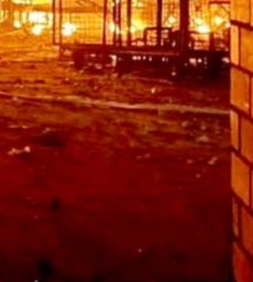 Атака дронів, пожежа на підприємстві, зруйновані будинки. Як минула ніч на Дніпропетровщині