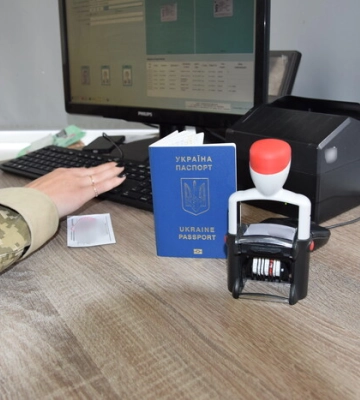 Став “батьком” у 15 років: на кордоні українець вдавав із себе багатодітного