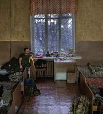 «Це було пекло, я живу в пеклі»: NYT опублікувала репортаж із психіатричної лікарні, де проходять реабілітацію українські захисники