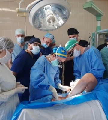 Закарпатська обласна лікарня ім. А. Новака співпрацює з провідними хірургами світу
