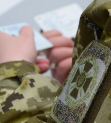 “Позичив” дитину: на кордоні з Угорщиною 20-річного закарпатця викрили на обмані