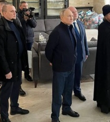Путин приехал в Крым в годовщину его захвата: фото, видео и подробности
