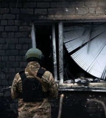 Український військовий після поранення в окопному бою знищив росіянина: відео з передової