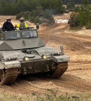 Минобороны Британии поделилось видео с учений бойцов ВСУ на танках Challenger 2