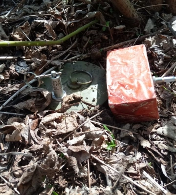 На Харківщині двоє чоловіків отримали поранення, коли розбирали вибухонебезпечний предмет