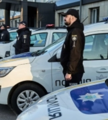 Автопарк поліції Рівненщини поповнився 23 службовими автомобілями
