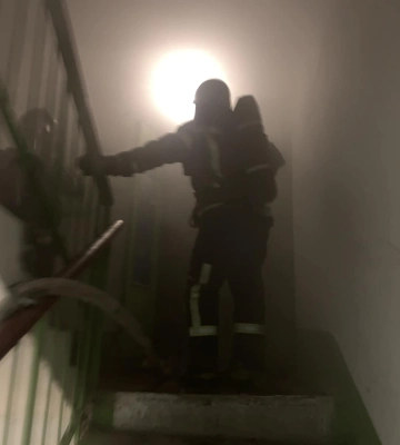 У Нововолинську через орендарів виникла пожежа в під’їзді будинку