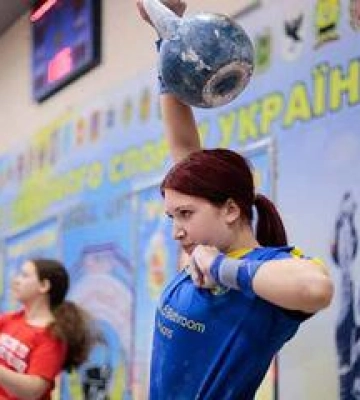 У Полтаві проводять чемпіонат України з гирьового спорту