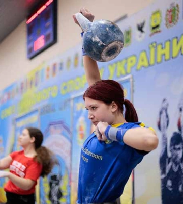 У Полтаві проводять чемпіонат України з гирьового спорту