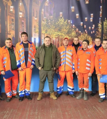 Ви справжні титани: мер Філатов привітав працівників комунальних служб з професійним святом 