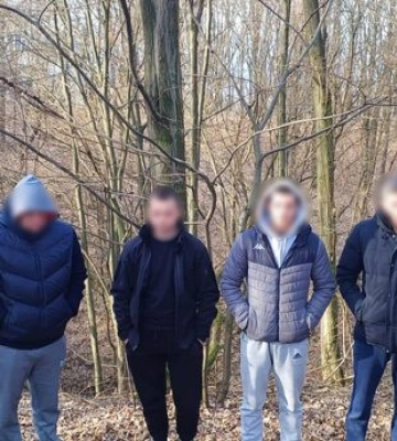 Намагалися через річку та гори потрапити до Румунії: за добу на Закарпатті затримали 8 ухилянтів