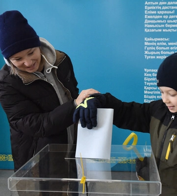 В Казахстане проходят внеочередные парламентские выборы В Казахстане проходят внеочередные парламентские выборы