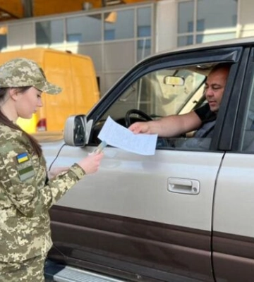 Скільки чоловіків втекло з Рівненщини за кордон під виглядом волонтерів