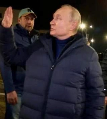 &quot;Это неправда, это все напоказ&quot;: пропагандисты опубликовали &quot;интересное&quot; видео с Путиным в Мариуполе