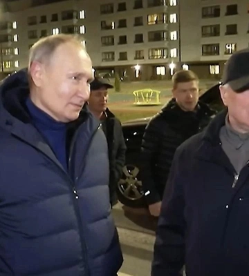 &quot;Строил образ непобедимого&quot;: в ISW объяснили,  зачем Путин прилетел в Мариуполь