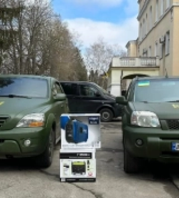 Волинським прикордонникам передали два автомобіля