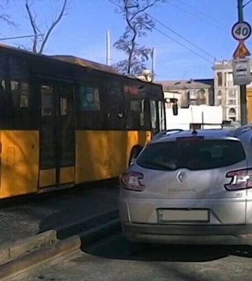 Топ-5 порушників паркування у Дніпрі за минулий тиждень (Фото)