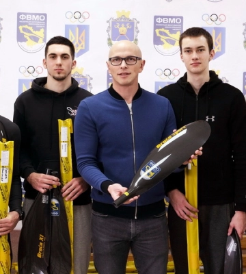 Литовські друзі передали веслувальникам Миколаївщини сучасний інвентар