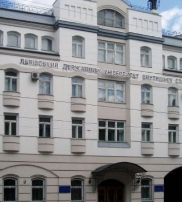 Курсант застрелився у львівському університеті внутрішніх справ: ЗМІ повідомили подробиці 