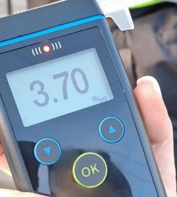 Доза алкоголю перевищила норму у 18 разів: в Луцьку у водія Peugeot відібрали права