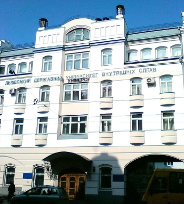 18-річний курсант застрелився з автомата у Львівському університеті внутрішніх справ