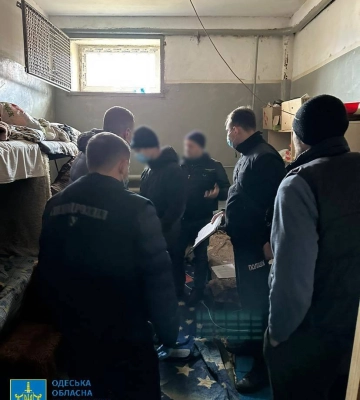 В&#039;язня з одеського СІЗО на прізвисько &quot;Футболіст&quot; викрили у вимаганні вигаданих боргів
