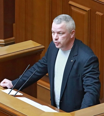 Рада прекратила полномочия депутата Забродского, получившего должность в ВСУ