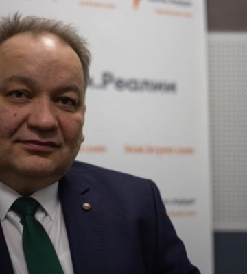 Российская армия роет окопы в Советском районе Крыма – Бариев