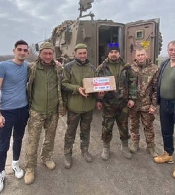 «Під звуки пострілів і вибухів»: луцькі волонтери привезли допомогу на Донеччину 